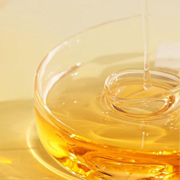 Moisturizing & Strengthening Silky Hair Oil